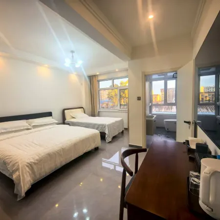 Nenjiang Jiayi Express Hotel