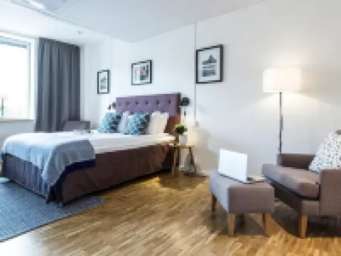Biz Apartment Solna Hoteles en Solna