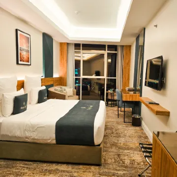 Aluya Hotel Hotels near Al Hamra
