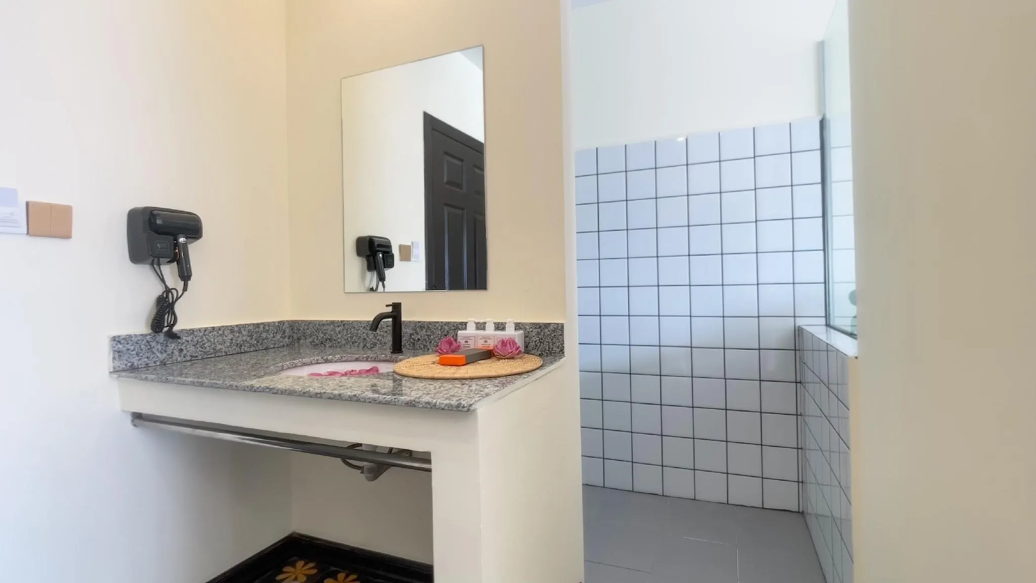 Indochine Sanctuary Boutique Hotel Zimmer Photos