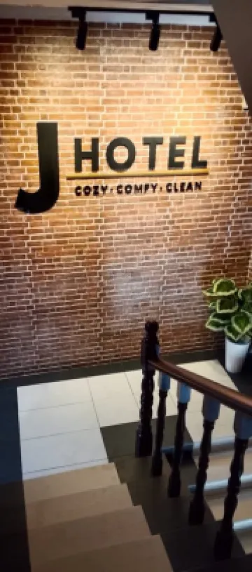 J Hotel Petaling Jaya 鄰近雪蘭莪牌樓的酒店