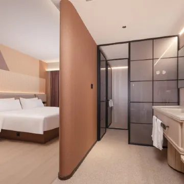 Orange Hotel (Huangshan Yi Hongcun Scenic Area)