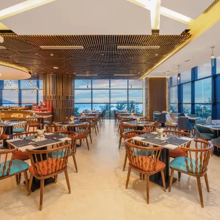 Peninsula Hotel Danang