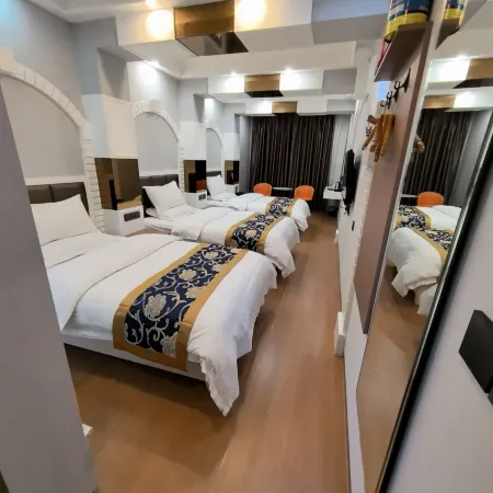Feifeng Chuanqi Hotel