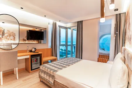 Pearly Hotel