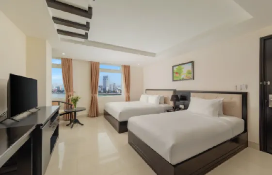 เคย์ ฮัน ริเวอร์ฟรอนต์ โรงแรม ดานัง โรงแรมใกล้Cao Dai Temple