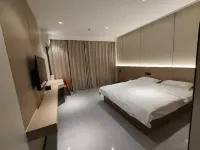 Jia Qiyue E-Sports Hotel