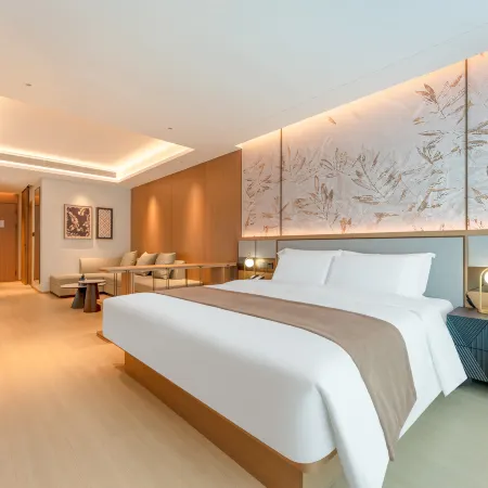 Huili Hotel Отели рядом с достопримечательностью «Чжухай Политехническая Профессиональная Техническая Школа»