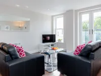 Roomspace Serviced Apartments - Trinity House Hotels in Reigate