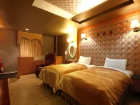โมเทลหัวเซียง ต้าฉ่าง โรงแรมใกล้ทะเลสาบเฉิงชิง