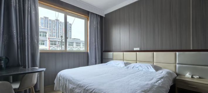 Qinyuan Hotel Hotel di Pingyang