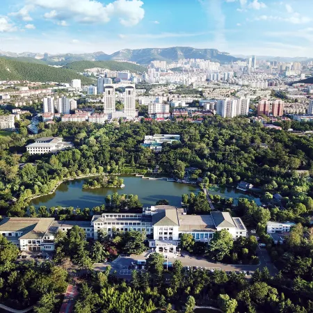 Nanjiao Hotel Отели рядом с достопримечательностью «Цяньфошань»