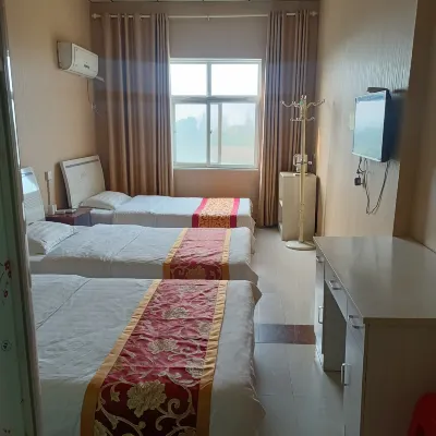 Tianmen Xinxin Hotel Hotels near Tianmen Railway Station