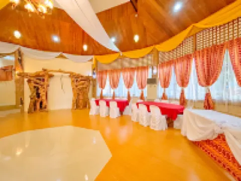 Cavesera Residencia Farm and Resort