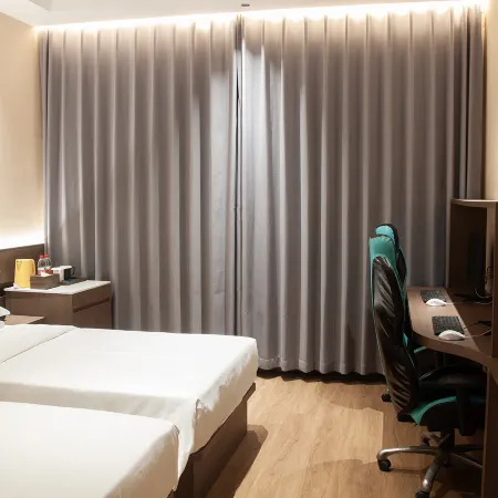 ELong Anyun Hotel (Jingde High-speed Railway Station Branch)