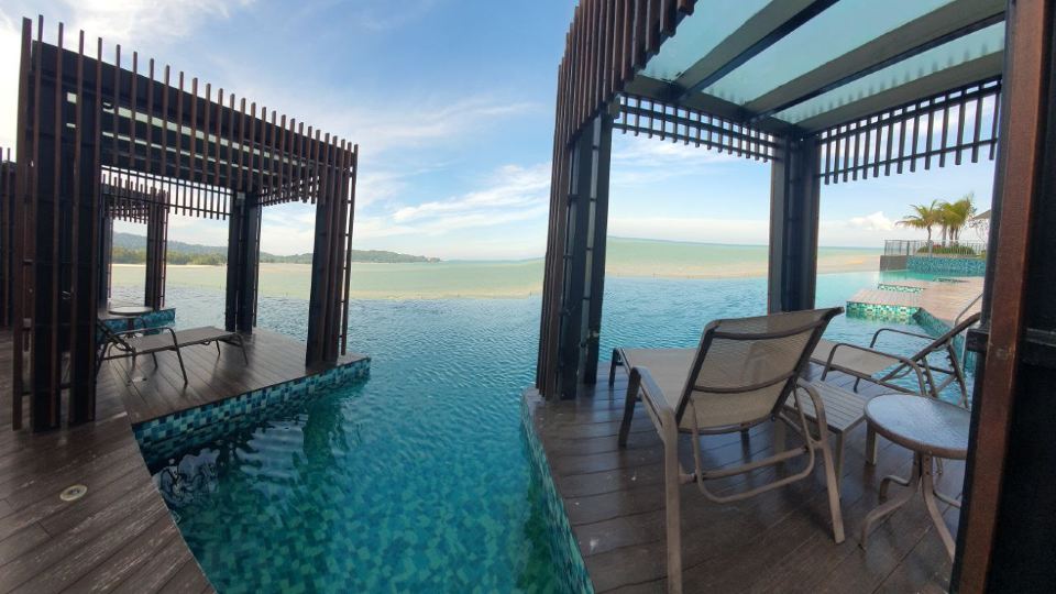 KUANTAN IMPERIUM SEAVIEW BY AVANZEE