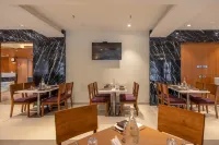 Quality Inn Patria Suites, Rajkot - breakfast