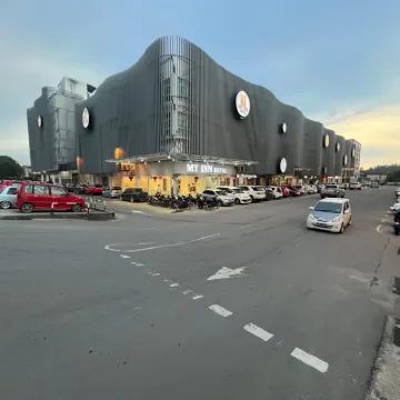 沙巴哥打京那巴魯伊納南我的旅館 鄰近游乐场的酒店