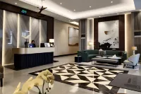 Home Me Suites at Aurora Escalades Cubao/Near LRT-2