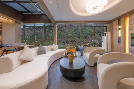 Floral Hotel · Puyun Su Shanjian Homestay (Wang Xian Gu Scenic Area)