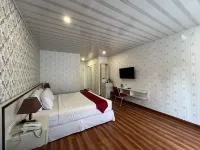 Grand Tamaro Hotel Hotels in Parapat