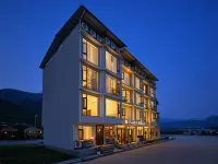 Banshanyuan Homestay Hotel (Yangshuo Railway Station) Hotels near Yangshuo Railway Station