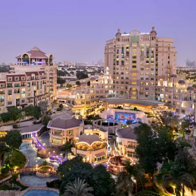 Swissôtel Al Murooj Dubai Hotels near Burj Khalifa
