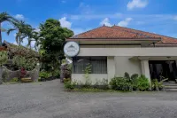 Hotel O near Kampung Batik Kauman formerly Chakra Homestay