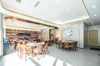 Wolong Wenyue Homestay - 주차장