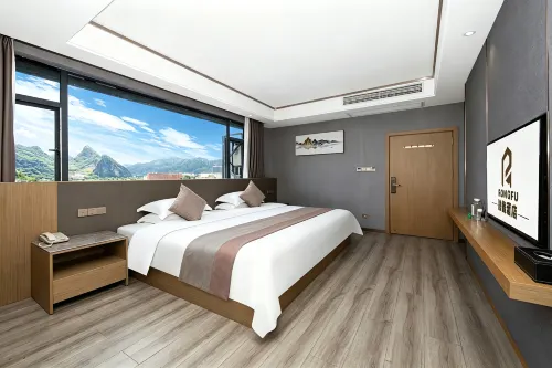 Pingle Rongfu Hotel