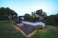 Xingkongli Seaview Garden Homestay - piscina