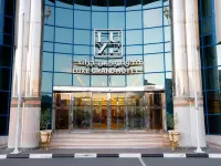 Luxe Grand Hotel 阿布海尔附近的飯店