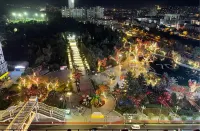 Jiafeng Homestay (Yanji Yanbian University Internet Red Wall West Market Store)