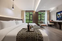 Mount Siguniang · Riverside Mountain Residence Hotel (Changping Valley Scenic Area) - Cho phép mang theo thú cưng