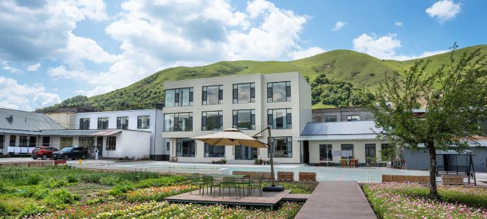 Miju Homestay Hotels in Nilka County