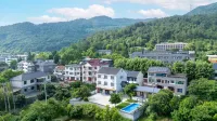 Floral Hotel·Qingyu hotel (Tonglu OMG Heartbeat Paradise Branch) - piscina