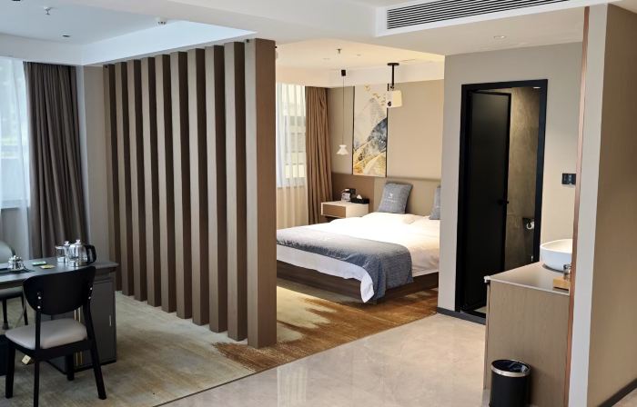 City 118 Select Hotel (Lushi Bus Station)