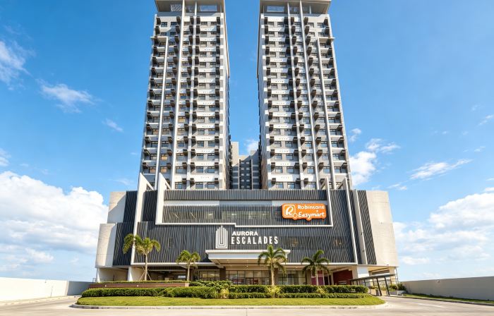 Home Me Suites at Aurora Escalades Cubao/Near LRT-2