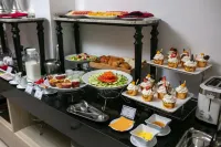 Amira Hotel Ngoc Han Bac Ninh - breakfast