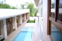 Khami House - 3-Star