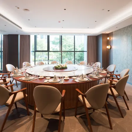 Leshan Howard Johnson Life Hotel (Leshan Railway Station Shihao Plaza)