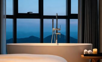 Nan'ao Su · High-altitude Scenic Hotel