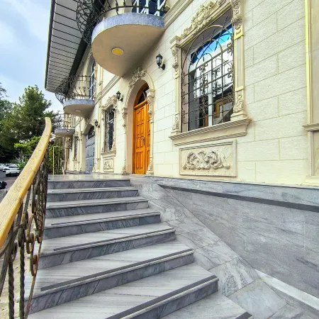 Welcome East Hotel