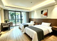 Jifan Hotel (Qingchengshan Station) - พร้อมระเบียง