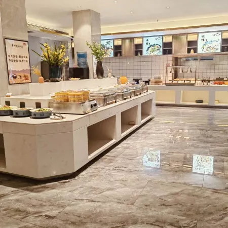Kunlun Leju Hotel (People Plaza)