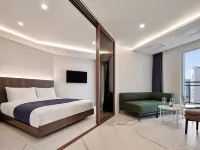 HOTEL THE BOTANIK SEWOON MYEONGDONG - balcony