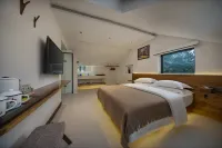 Laobing Buluo Homestay (Fanjing Mountain Scenic Area Branch) - สระว่ายน้ำส่วนตัว
