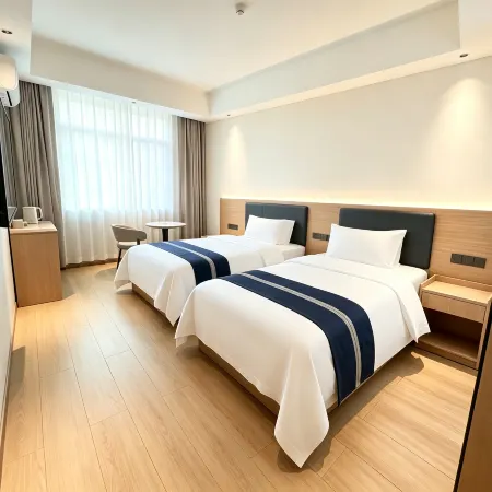 Channel Huaitong Business Hotel