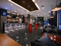 StarRay Hotel Jakarta Kebayoran - parking
