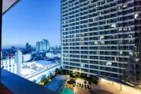 Citispace 1BR Suite at FAME Residences #FM53 - parkir